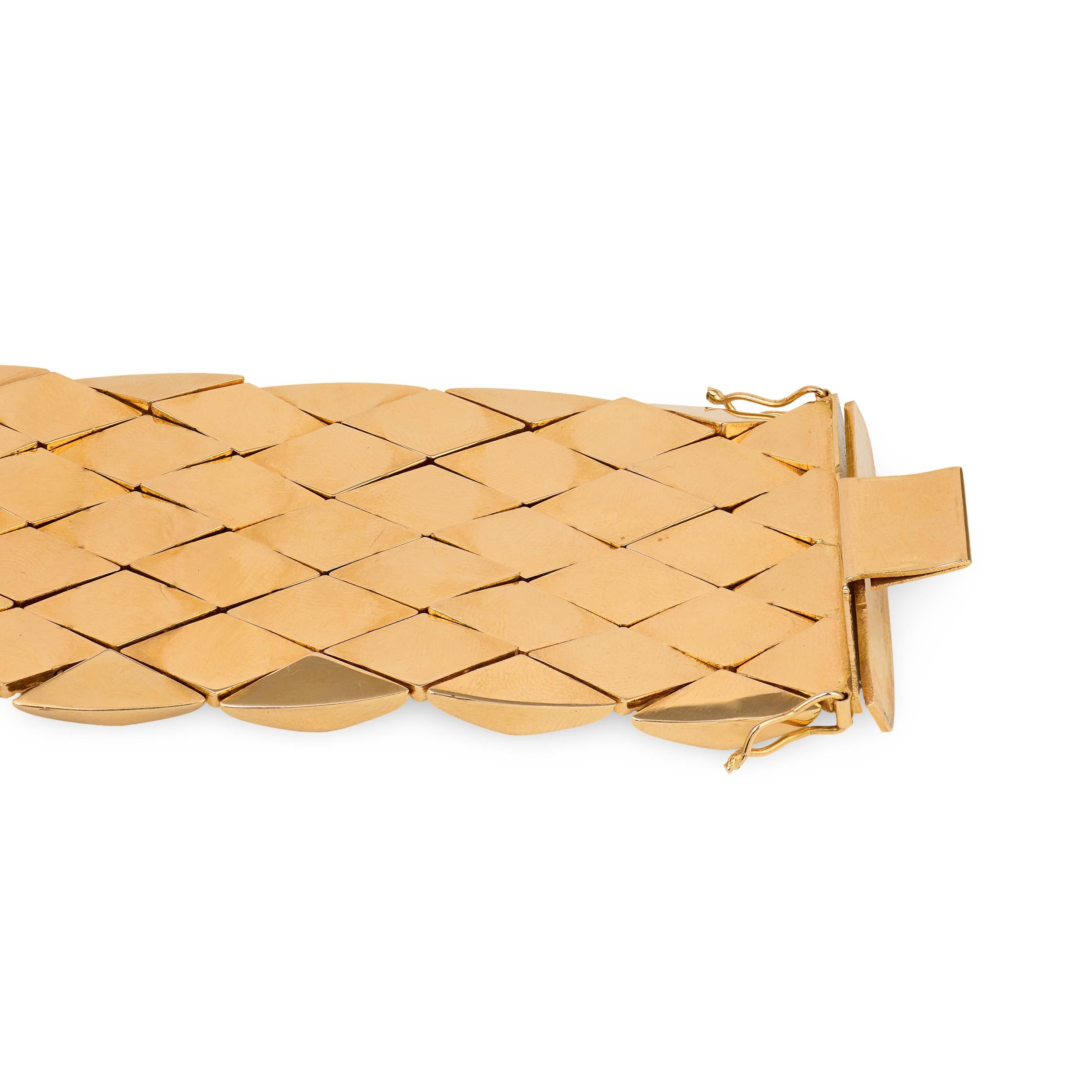 Italian 18K Rosey Yellow Gold Pyramid Link Bracelet, Circa 1960s-1970s