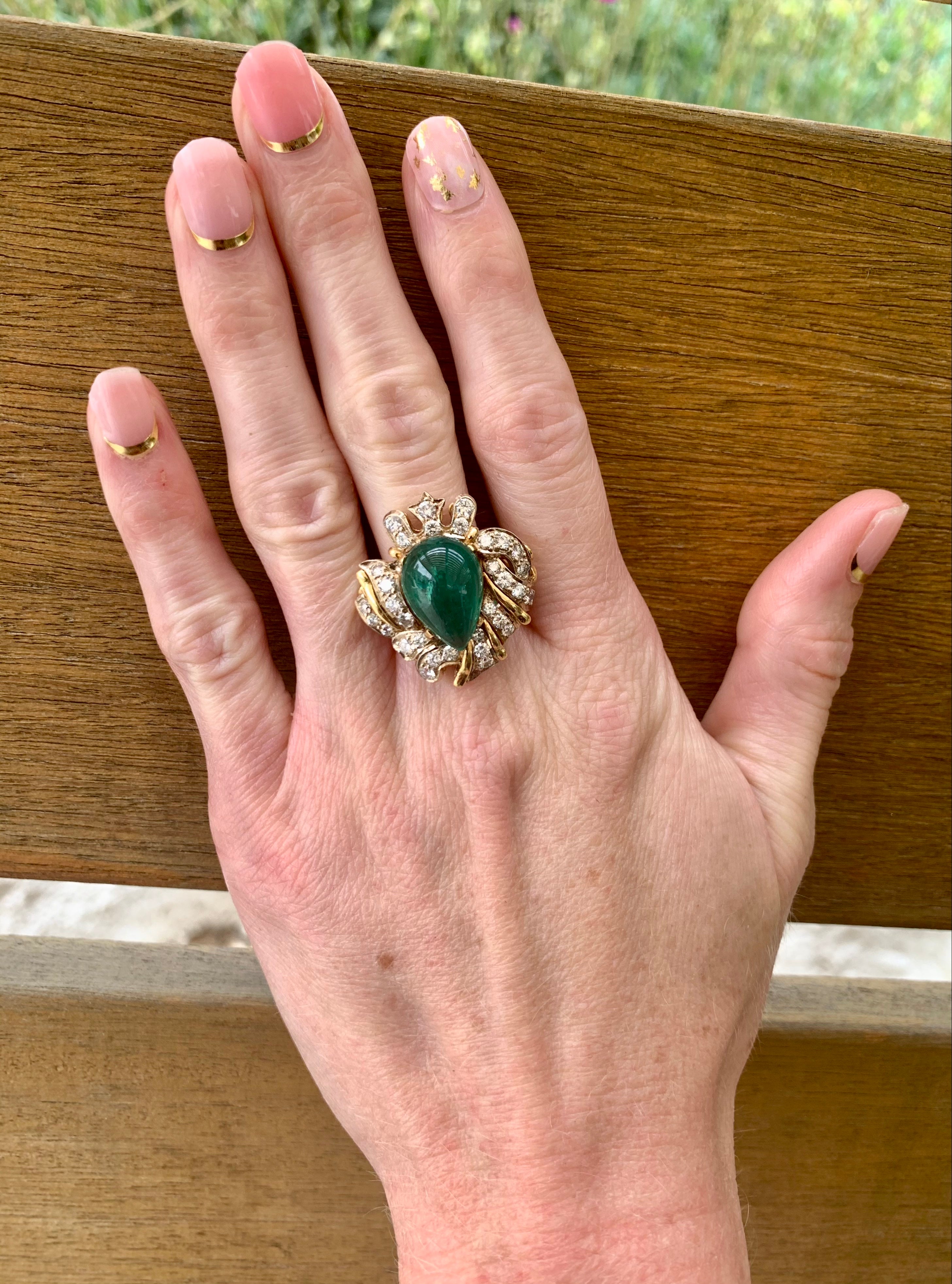 Emerald and Diamond 18K Yellow Gold Ring, circa 1960s