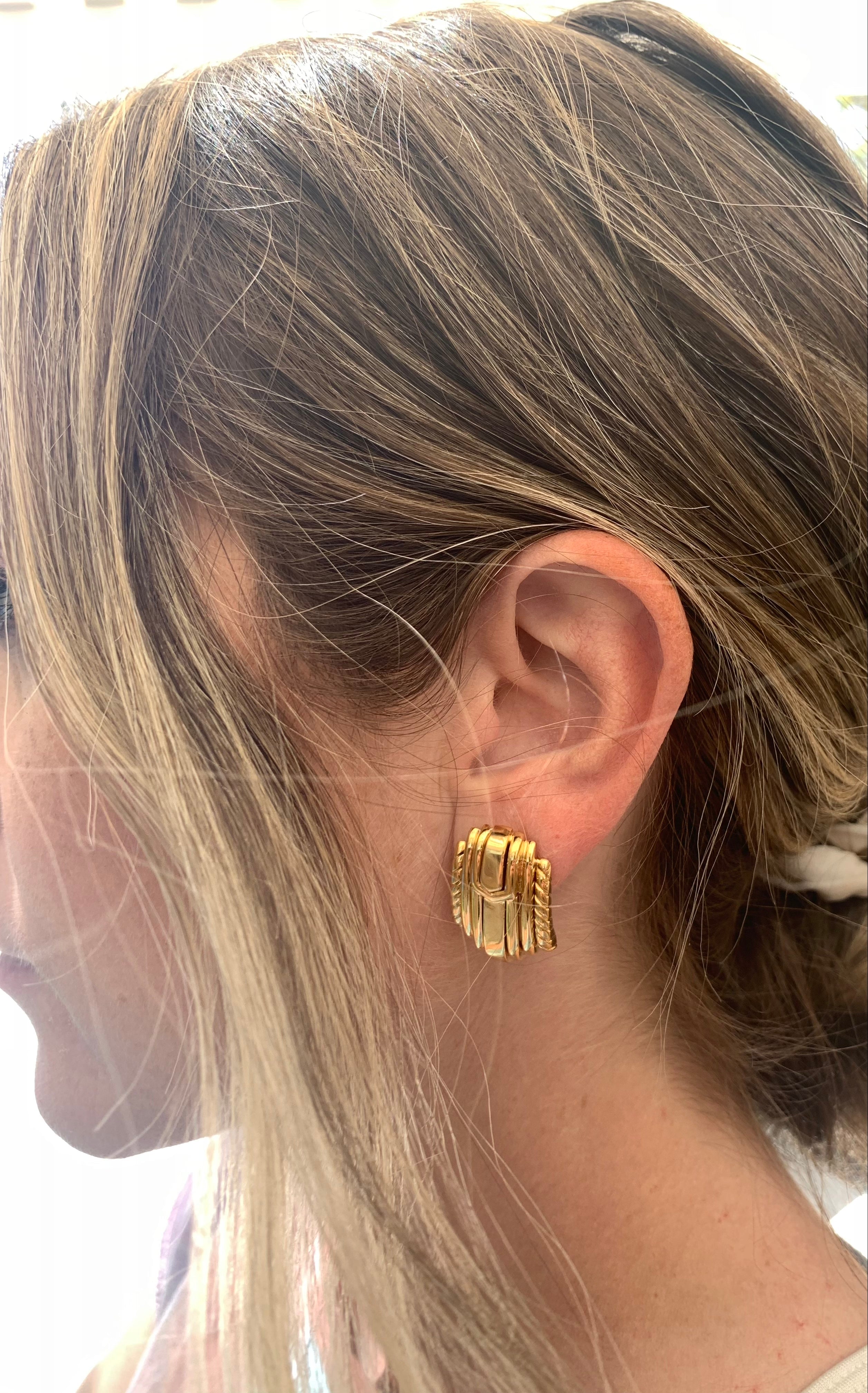 Fan Motif 18k Yellow Gold Earclips by David Webb, circa 1970s