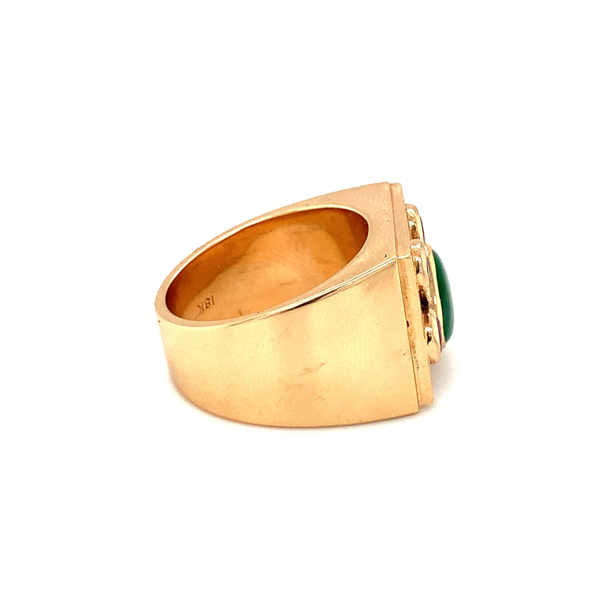 Jade and Ruby 18K Yellow Gold Ring, circa 1940s