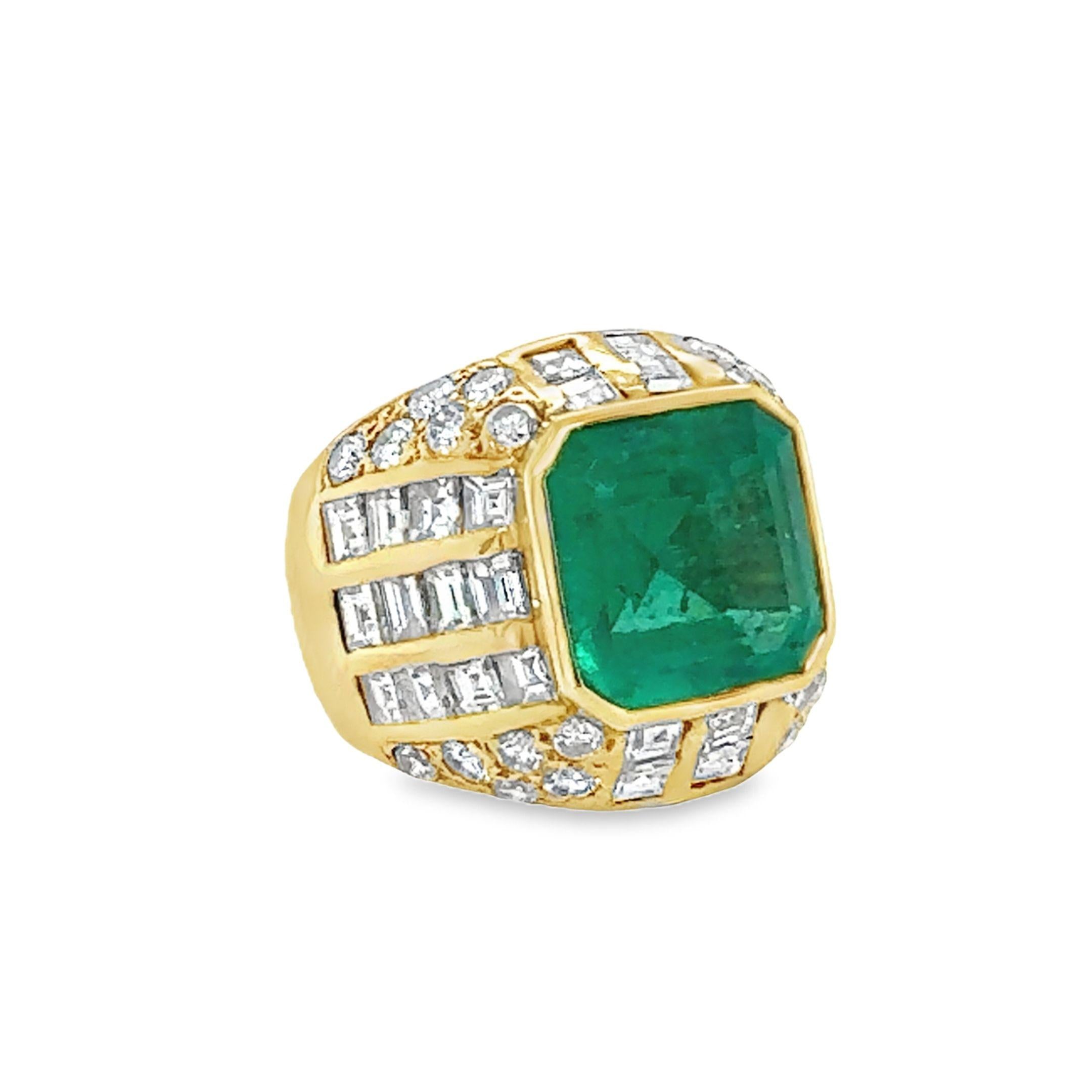 18K YELLOW GOLD EMERALD AND DIAMOND RING
