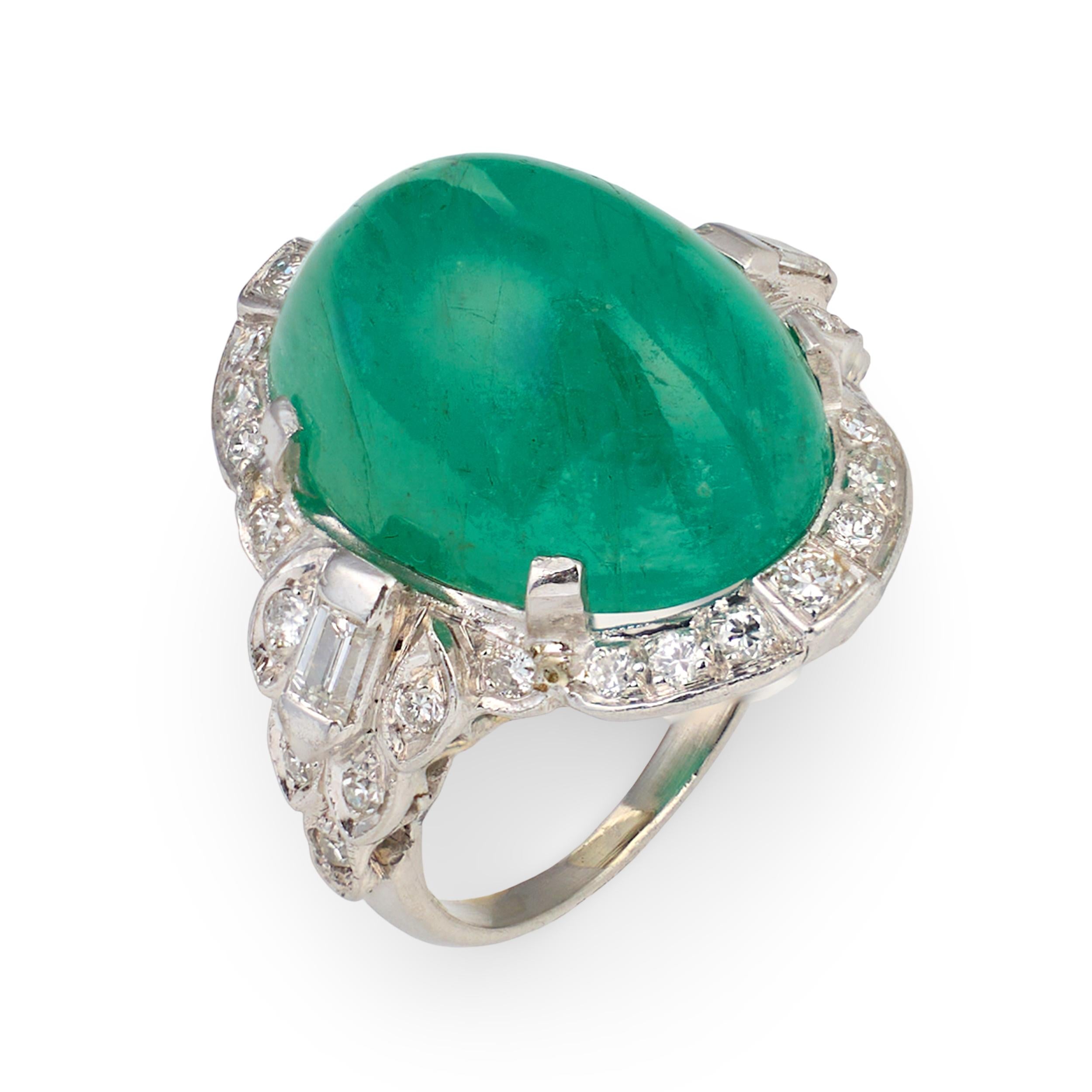 18K WHITE GOLD EMERALD AND DIAMOND RING