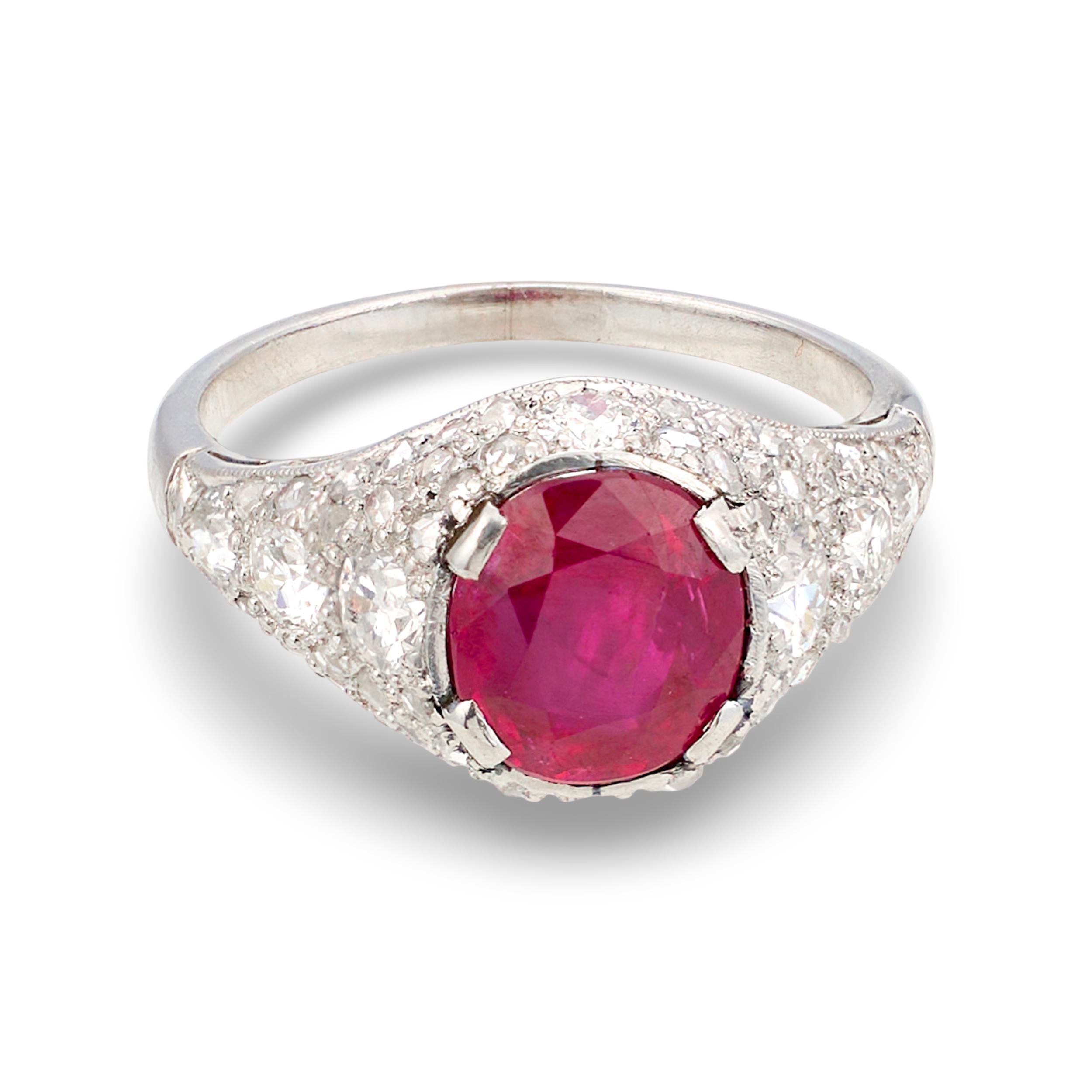 Art Deco Burmese Ruby and Diamond Ring in Platinum, circa 1920s