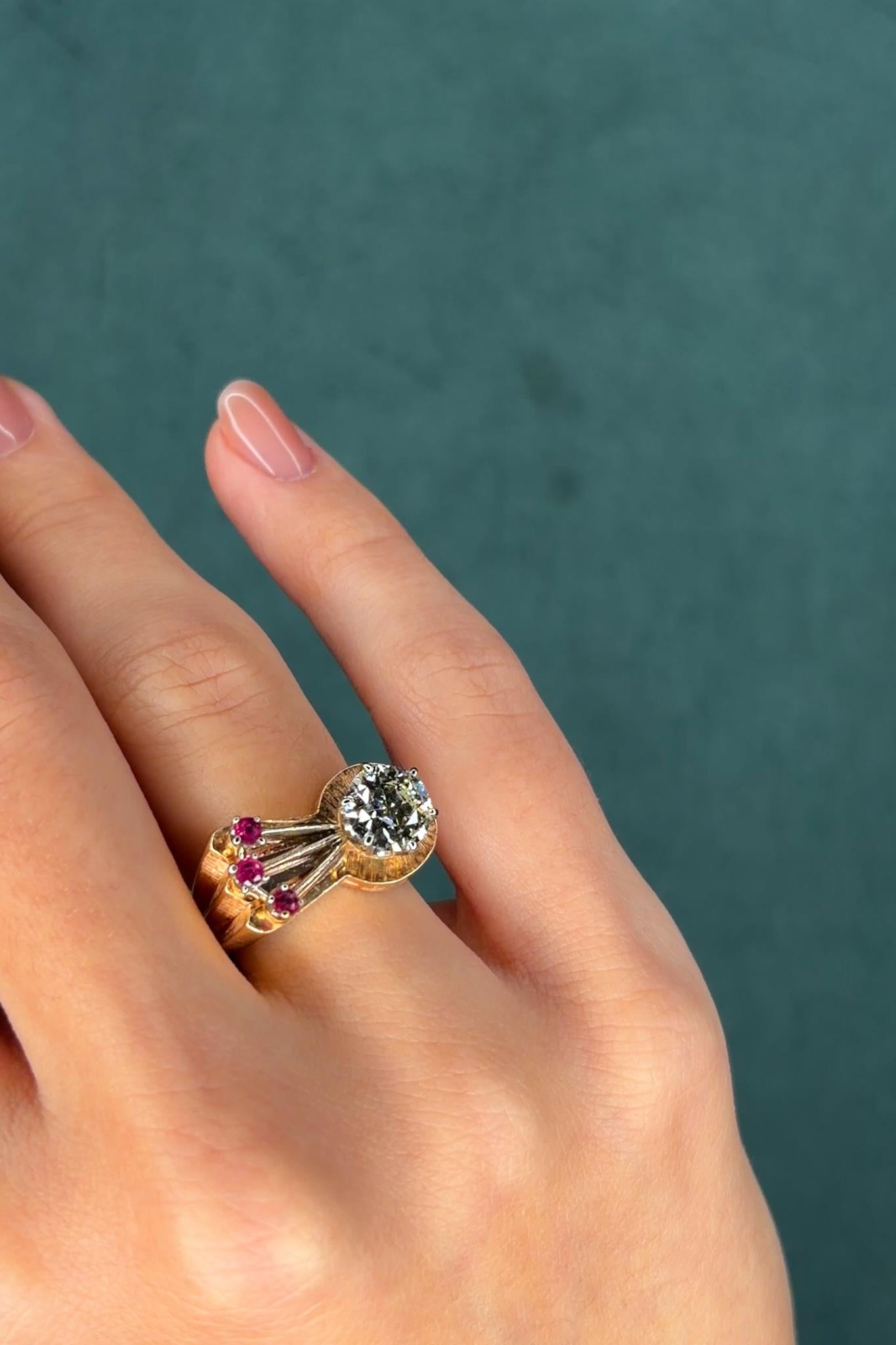 Retro 1940s Diamond and 0.25ct Ruby 14K Rose Gold Ring, 1.70ct Old European Cut Diamond