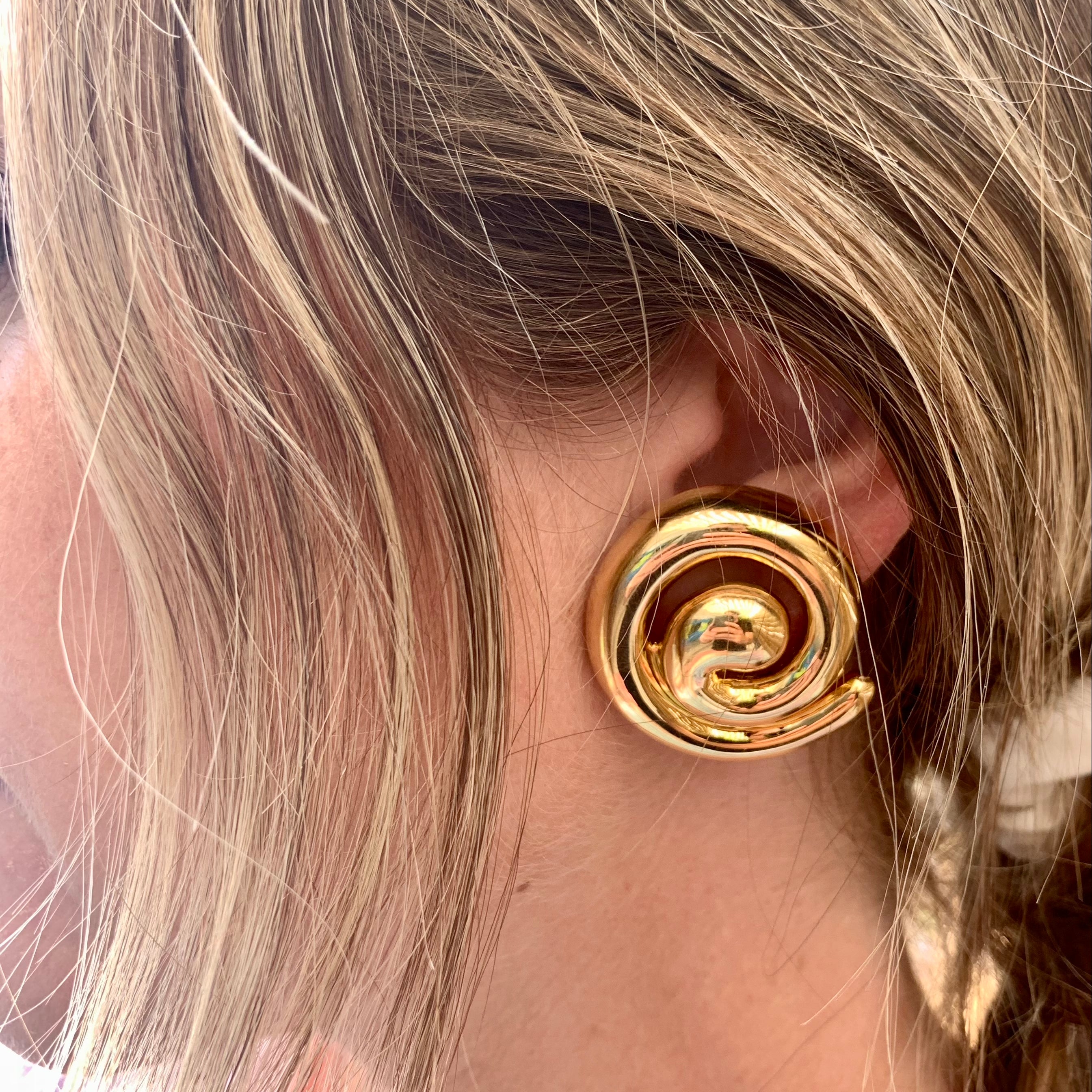 Swirl 18K Yellow Gold Earclips by Turi, circa 1970s