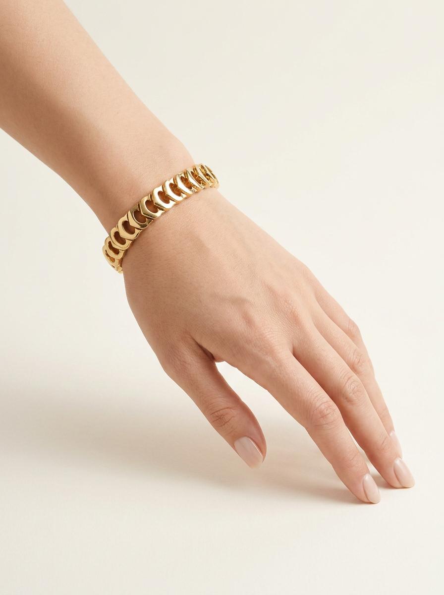 Cartier "C de Cartier" Link Bracelet in 18K Gold, circa 1980s