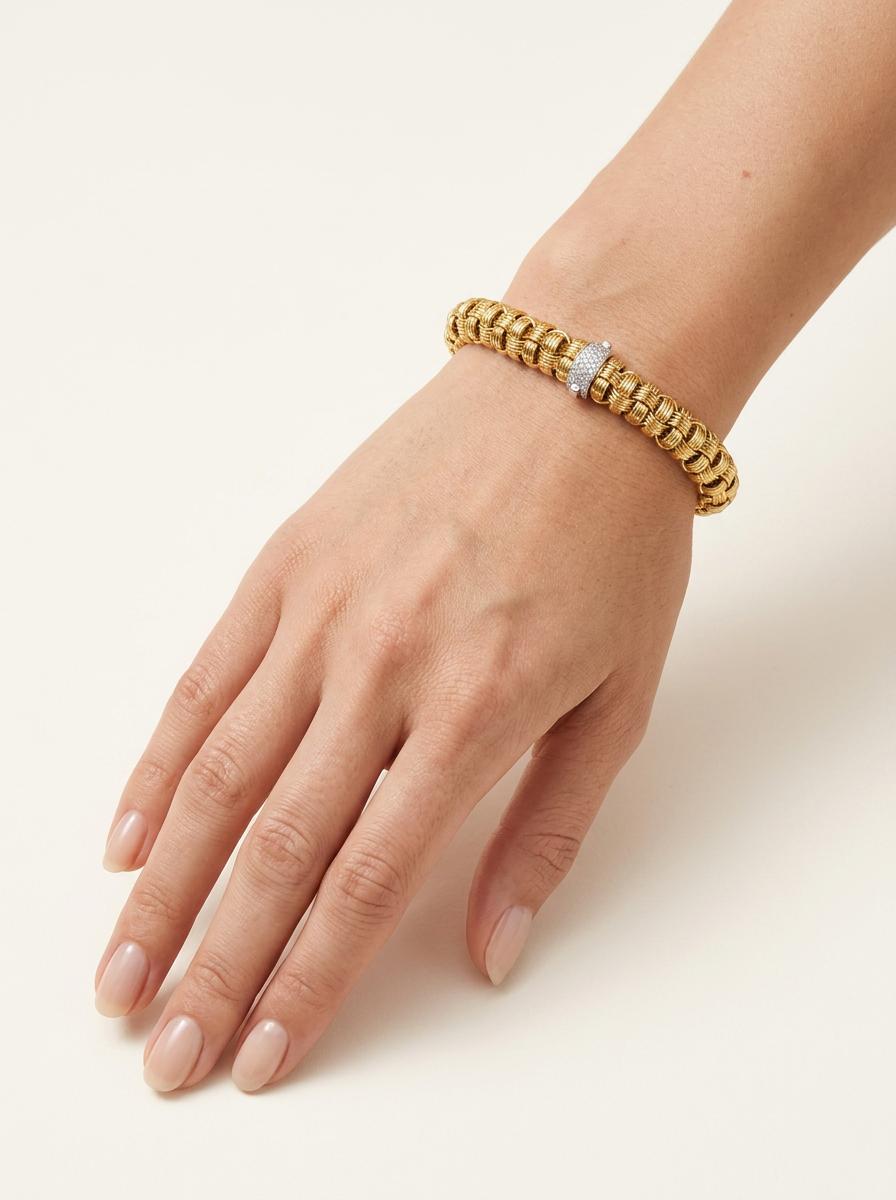 Roberto Coin Appassionata Bracelet in 18K Gold with Diamond Clasp