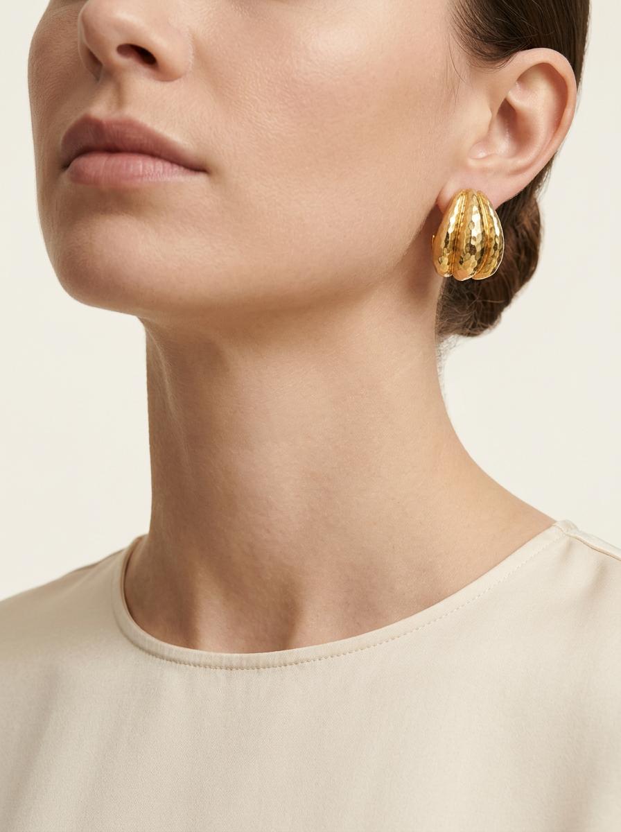 Hammered 18K Yellow Gold Earclips by Henry Dunay, circa 1970s