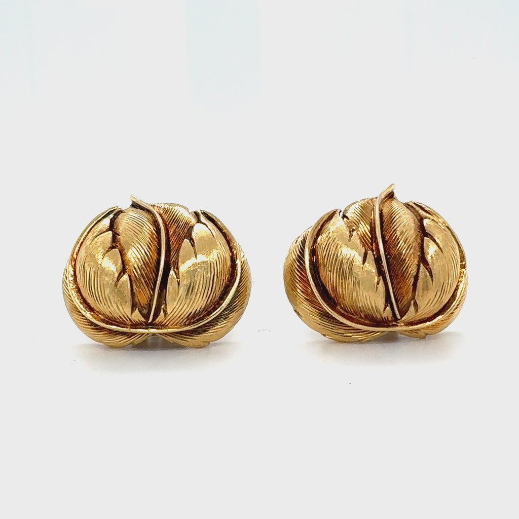 Italian Leaf Motif Ear Clips in 18K Gold, circa 1960s
