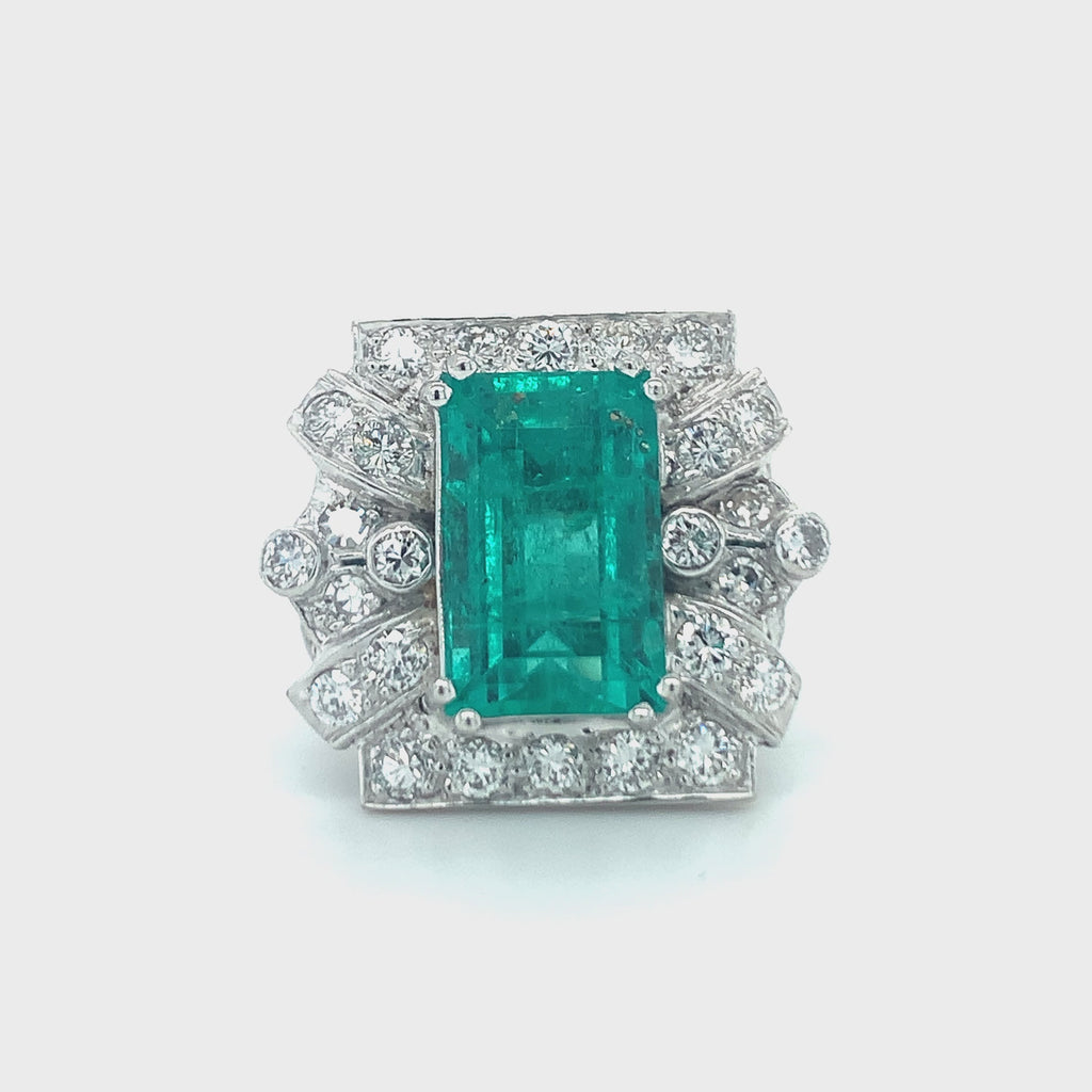 Art Deco Emerald and Diamond Platinum Ring