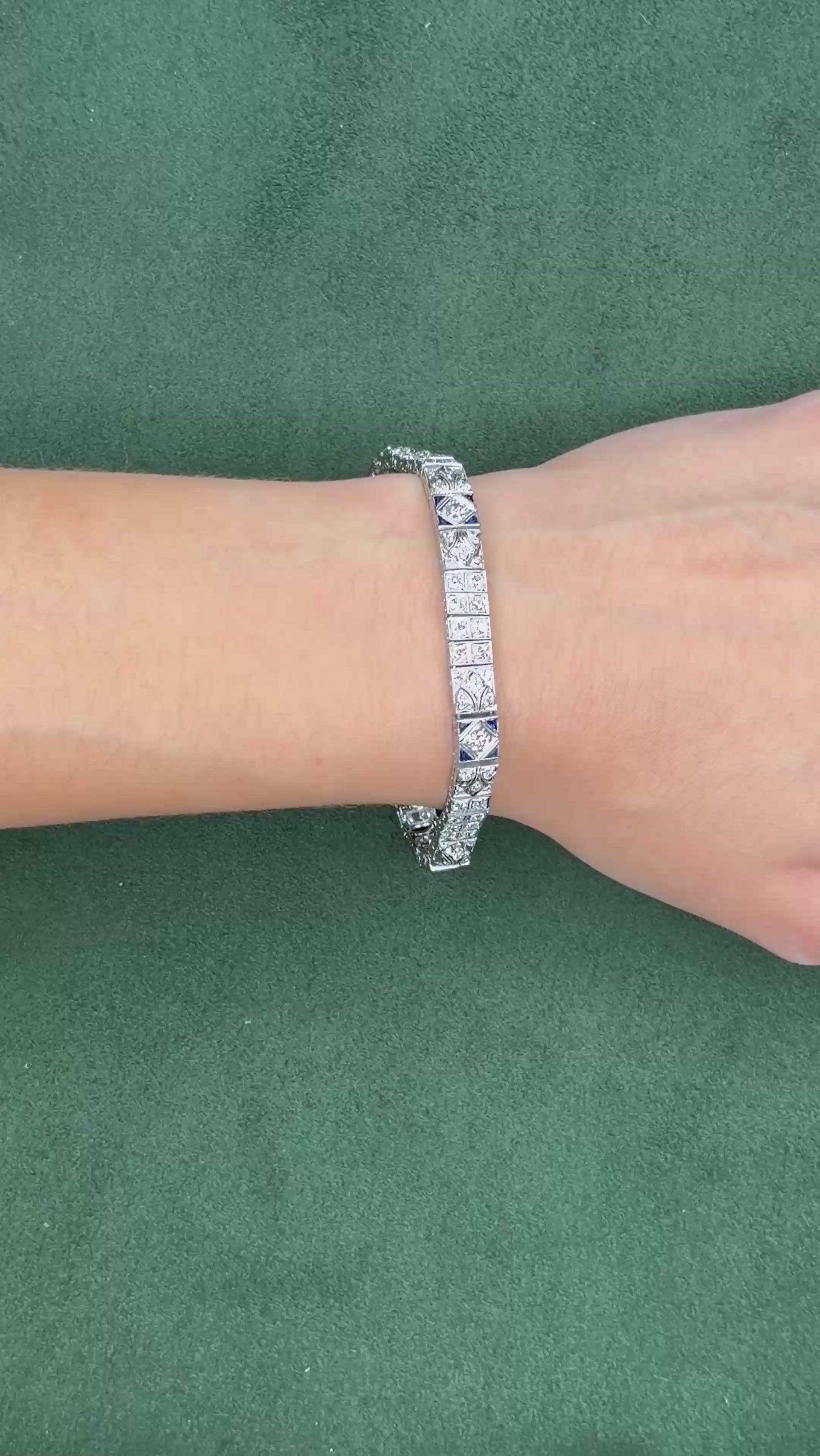 Art Deco Diamond and Sapphire Platinum Line Bracelet, 4 Carats, 1920s