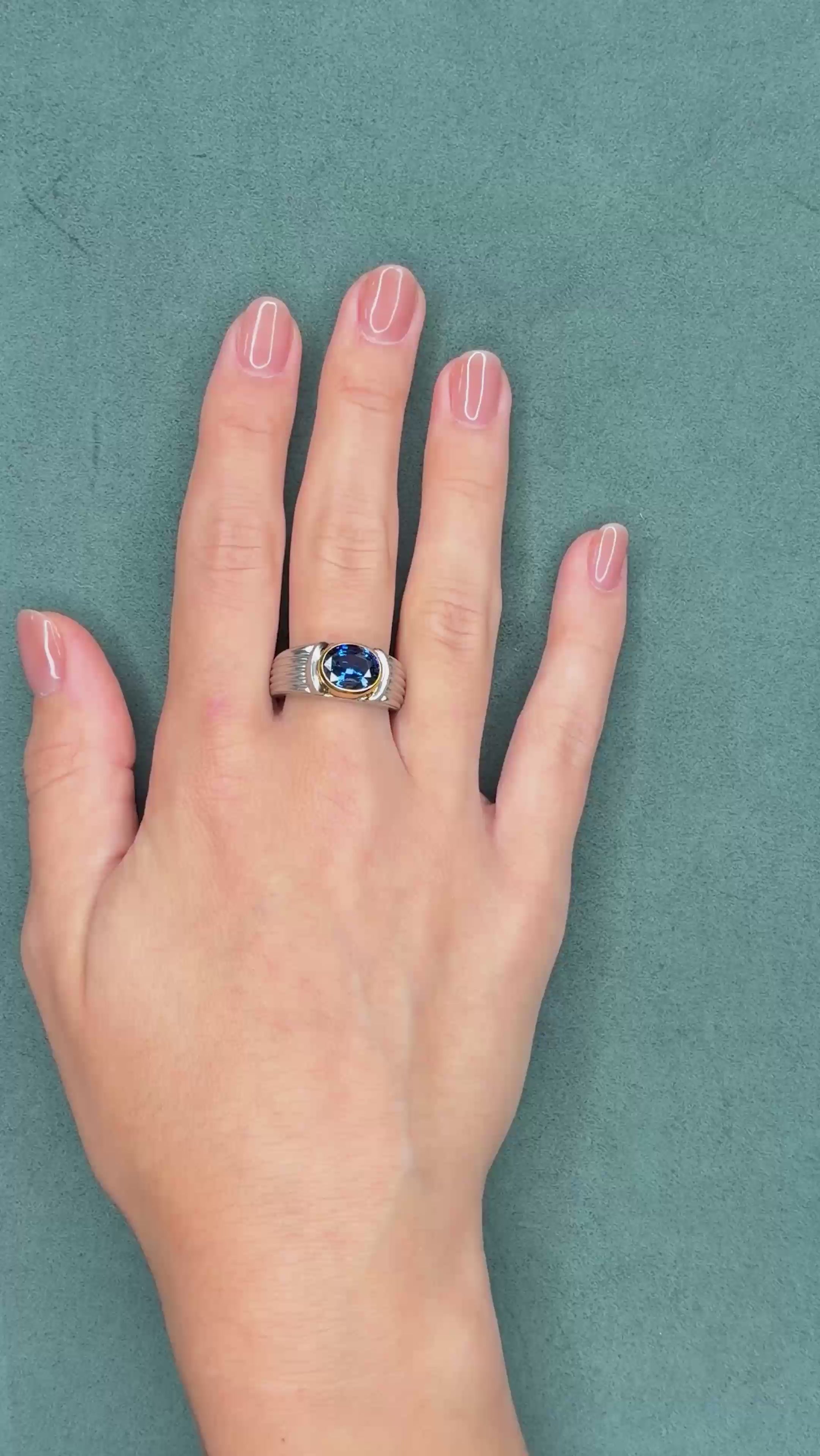 3.25ct Sapphire Ring in Platinum and 18K Yellow Gold, Contemporary 1990s