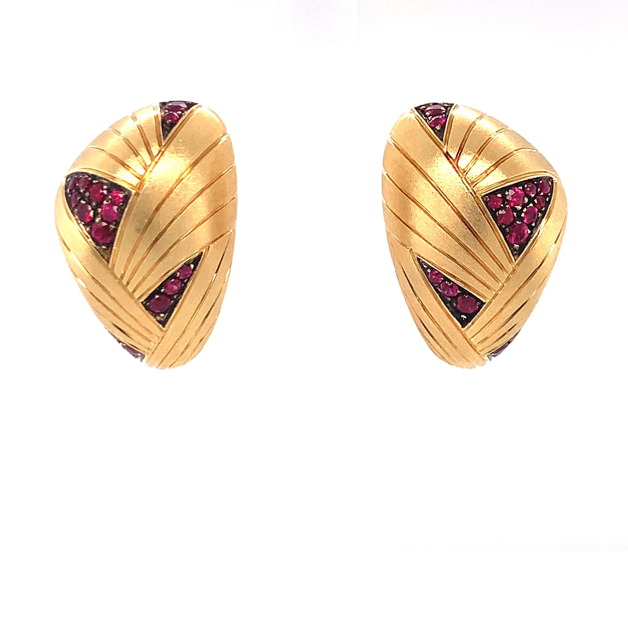 1.0ct Ruby 18K Yellow Gold Ribbed Earclips by Kristoph Krähenmann, Blackened Gold Pavé