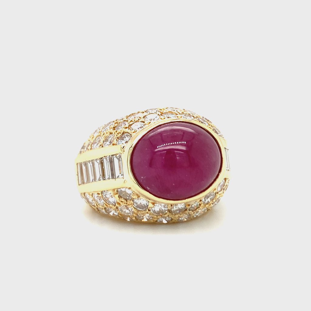 Cabochon Ruby and Diamond 18K Yellow Gold Ring