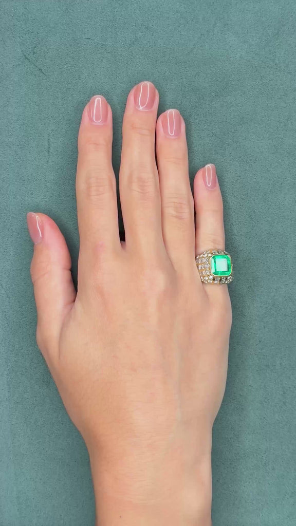 18K Gold Ring with 4.50ct AGL Colombian Emerald and 3.6ct Diamond Halo, Circa 1970s