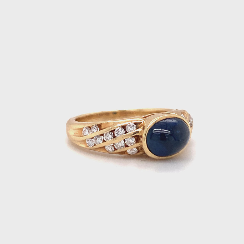 Cabochon Blue Sapphire Ring with Diamond Pavé Shoulders, 14K Gold, Circa 1970s