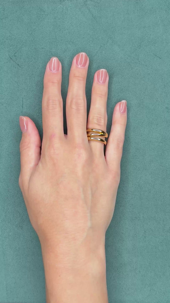 18K Yellow Gold Tiffany & Co. Interlocking Band