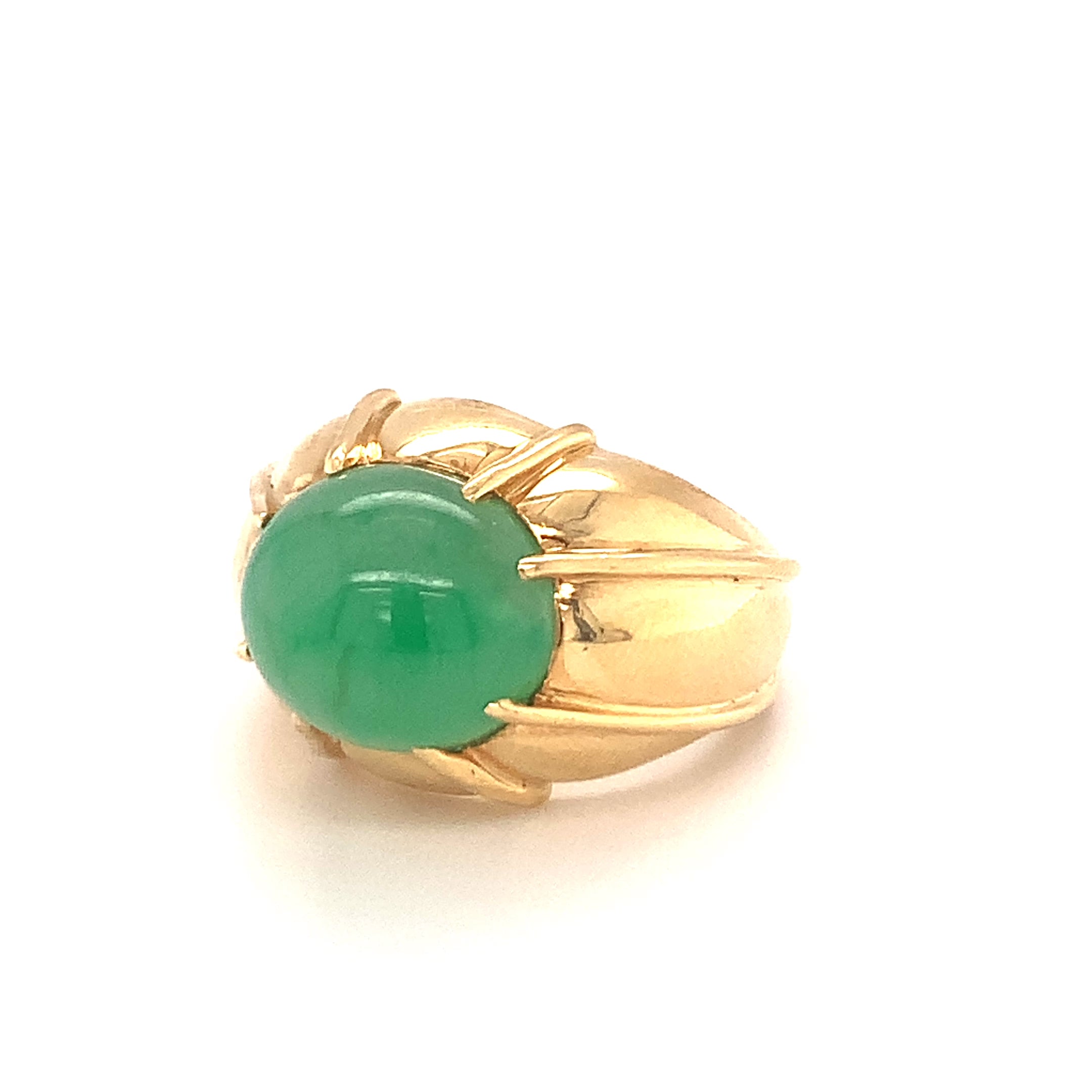 Certified Grade A Green Jade 18K Yellow Gold Ring, Circa 1970s