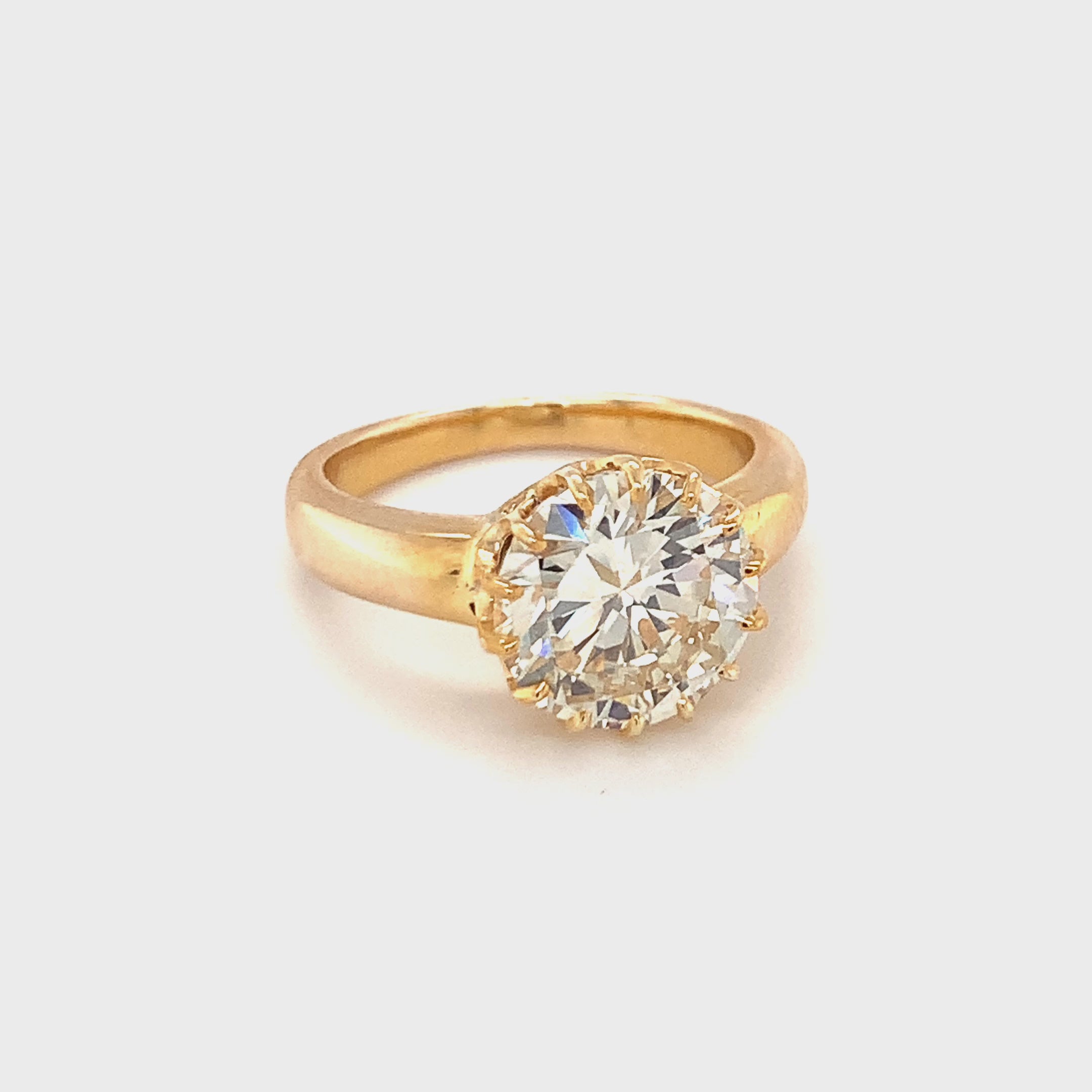 Gia Certified 3.32 Carat Diamond Engagement Ring in Yellow Gold, circa 1960s
