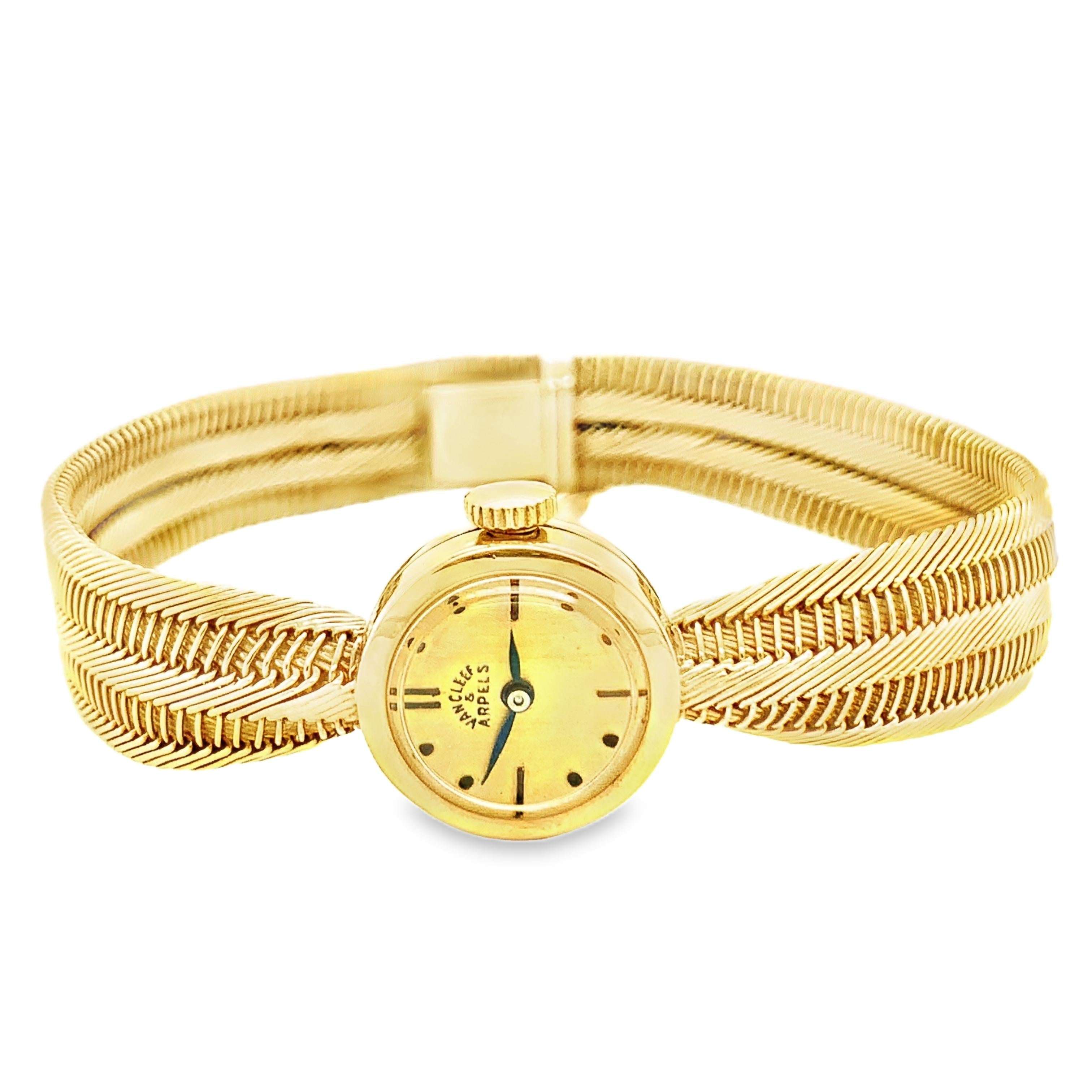 Retro 18K Yellow Gold Wristwatch by Van Cleef & Arpels