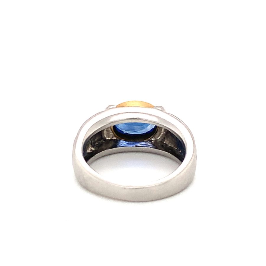 PLATINUM AND 18K-YG SAPPHIRE RING