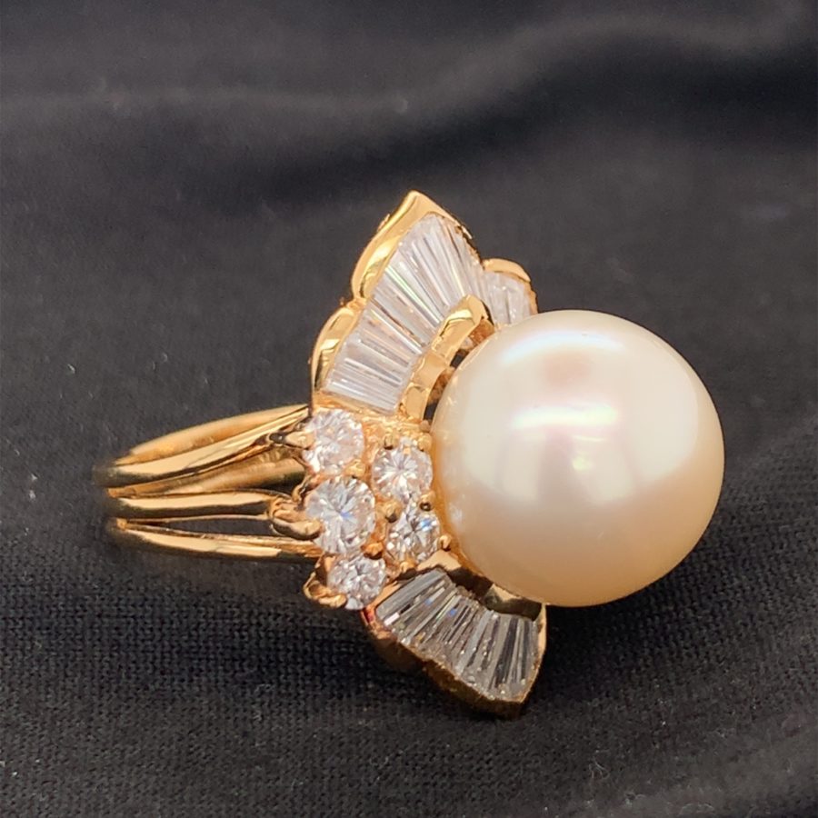 18K-YG PEARL AND DIAMOND RING