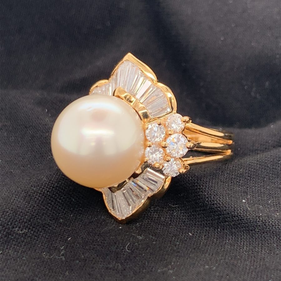 18K-YG PEARL AND DIAMOND RING