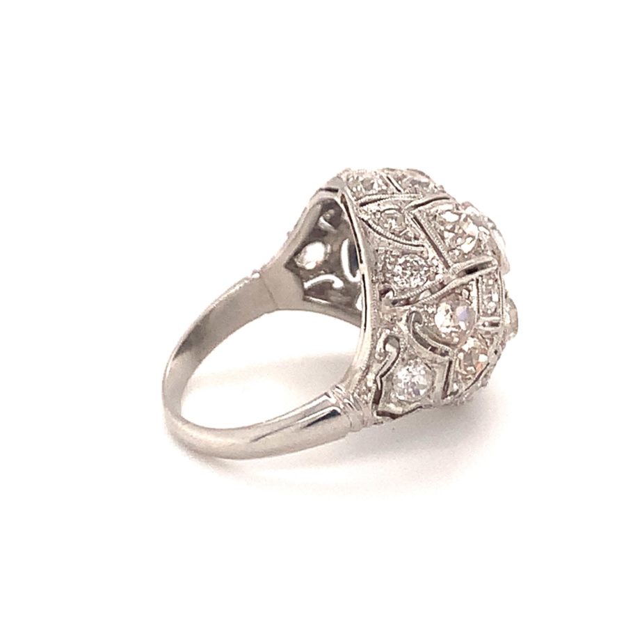 Platinum Diamond Bombe Ring