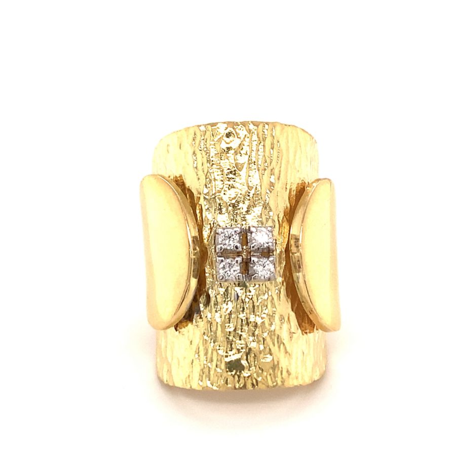 18K-YG HAMMERED GOLD DIAMOND RING