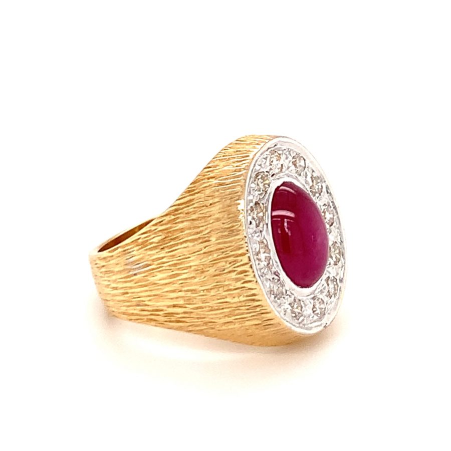 18K Yellow Gold, Star Ruby and Diamond Ring