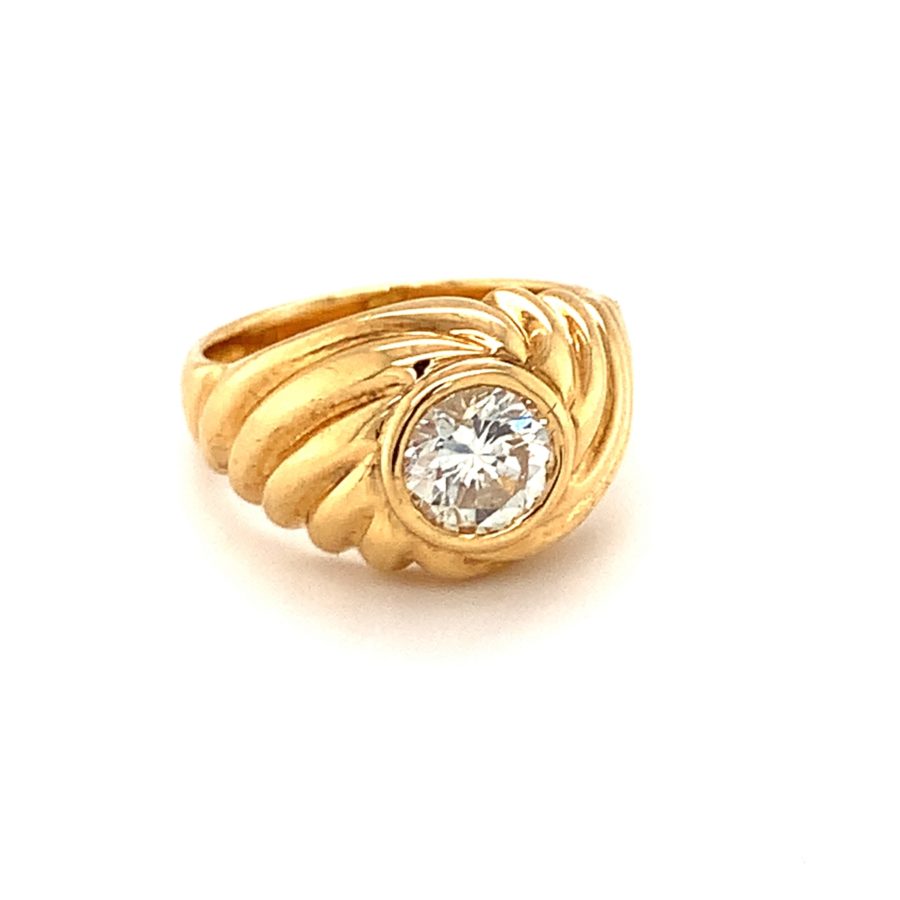 18K Yellow Gold Diamond Solitaire Ring