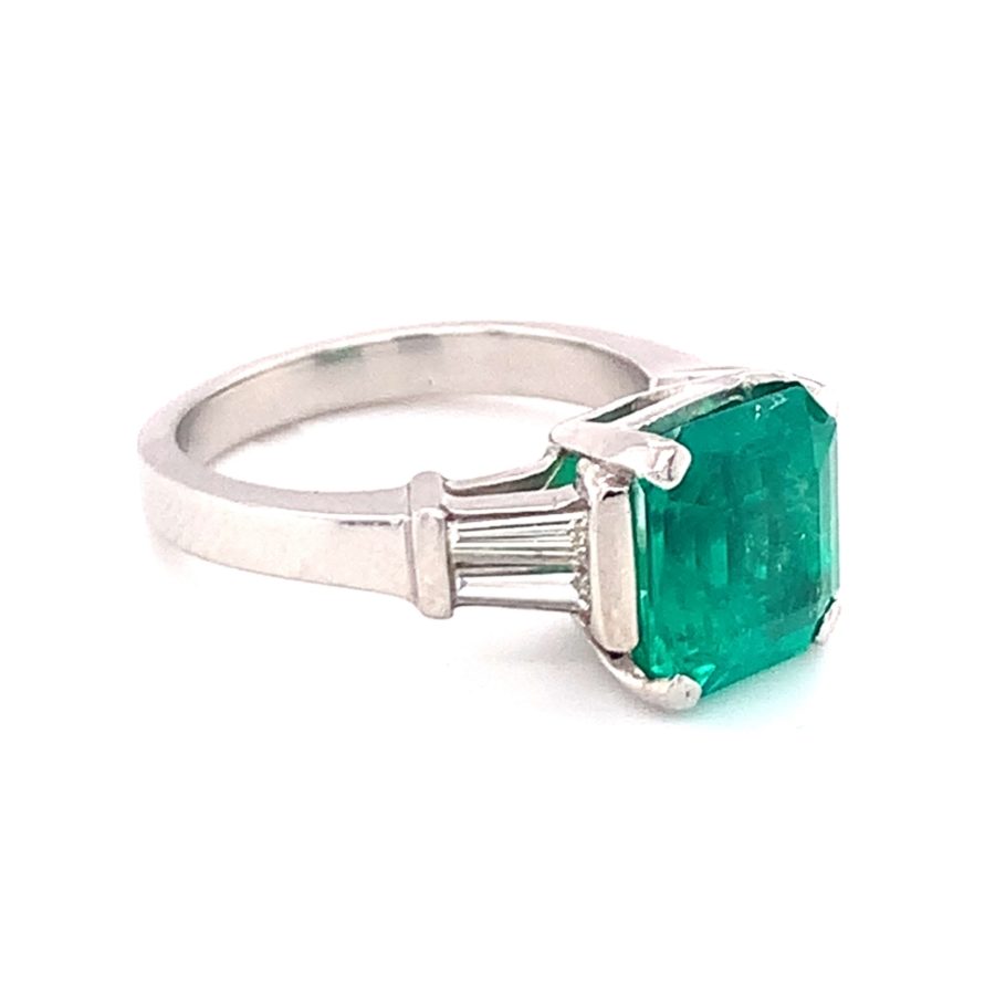 PLATINUM COLOMBIAN EMERALD AND DIAMOND RING