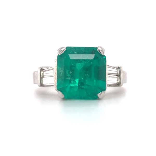 PLATINUM COLOMBIAN EMERALD AND DIAMOND RING