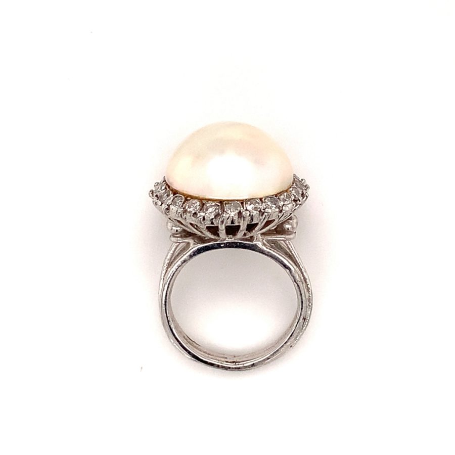 14K WHITE GOLD MABE PEARL AND DIAMOND RING