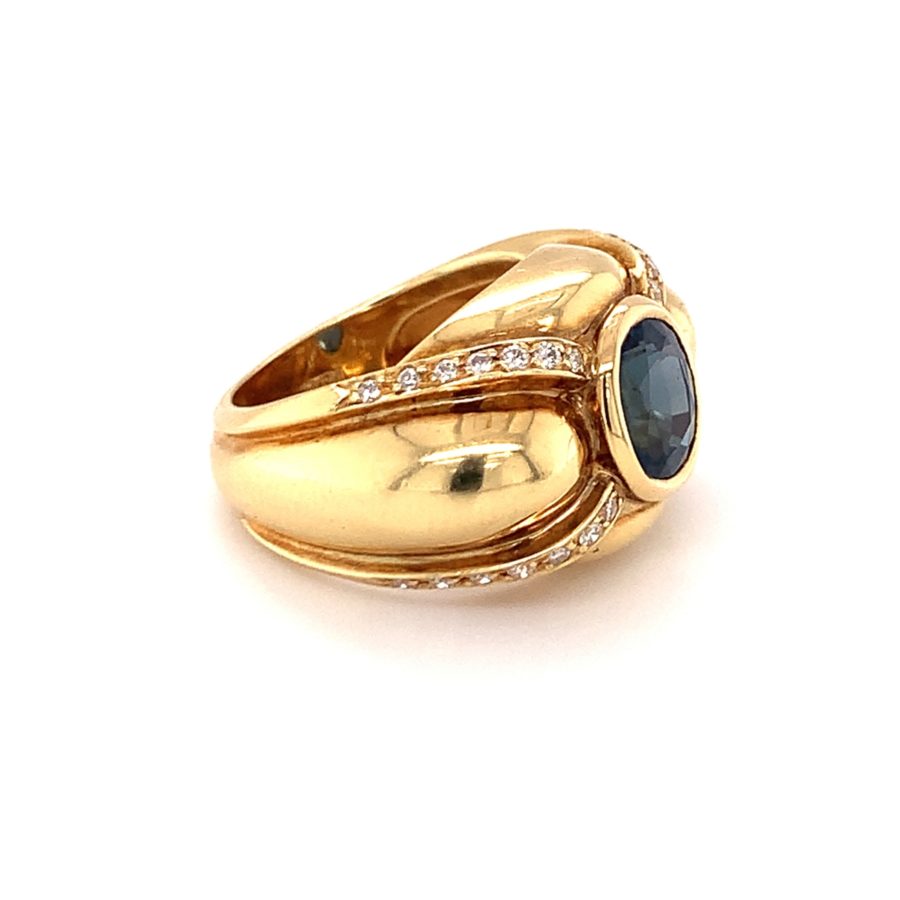 18K YELLOW GOLD SAPPHIRE AND DIAMOND RING