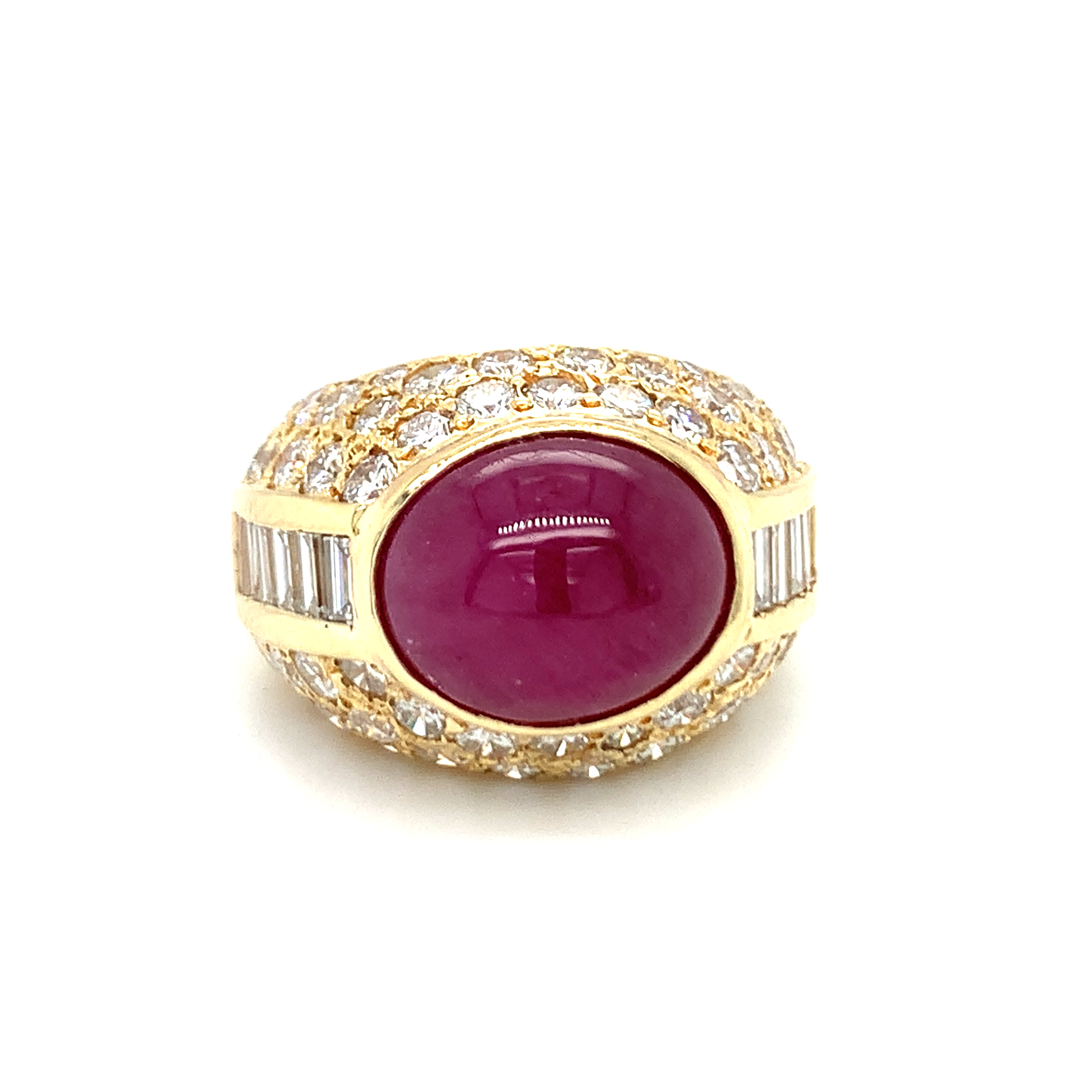 Estate 18K Yellow Gold Oval Cabochon Ruby Ring