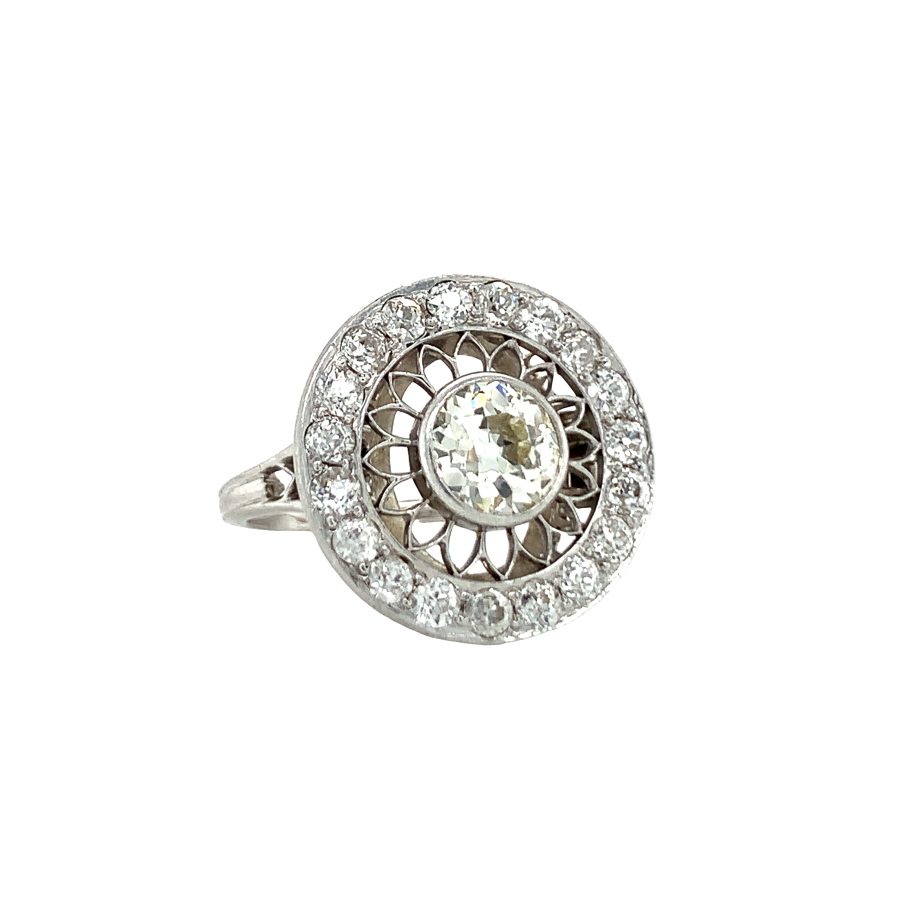 Art Deco Platinum Diamond Ring - Image 2