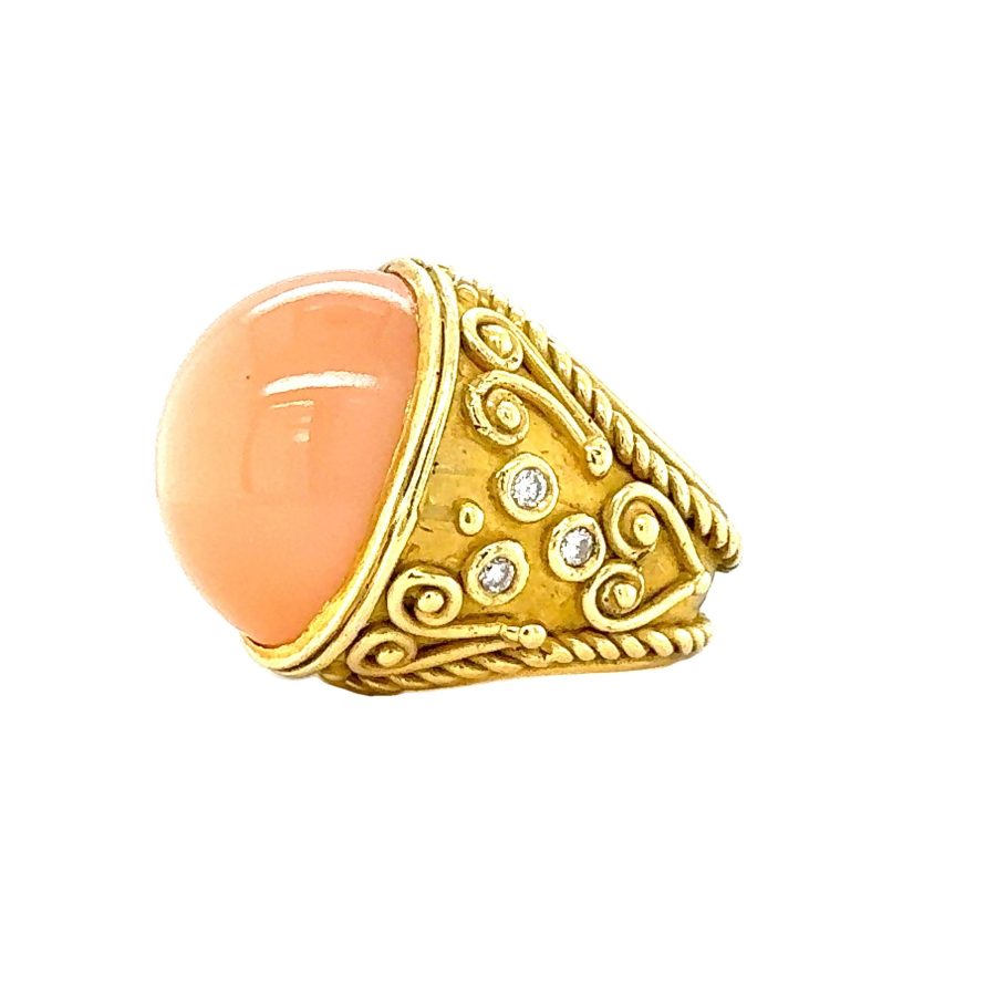 18K YELLOW GOLD PEACH MOONSTONE AND DIAMOND RING