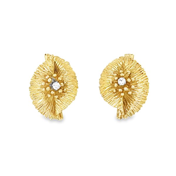 18K YELLOW GOLD DIAMOND FAN MOTIF EARCLIPS