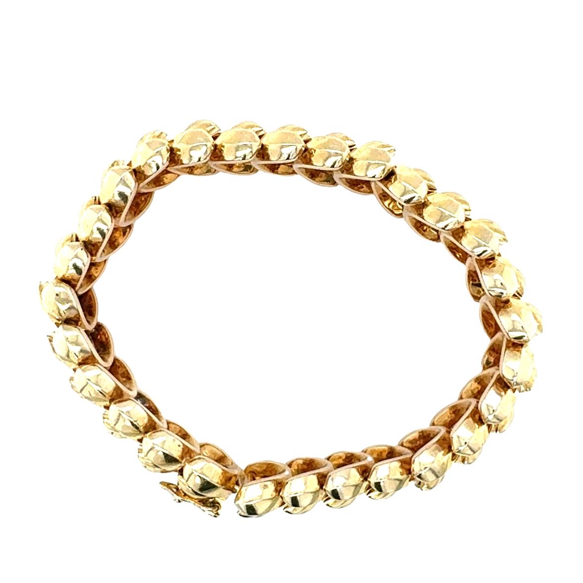 Scallop Link 18K Yellow Gold Bracelet, circa 1960s